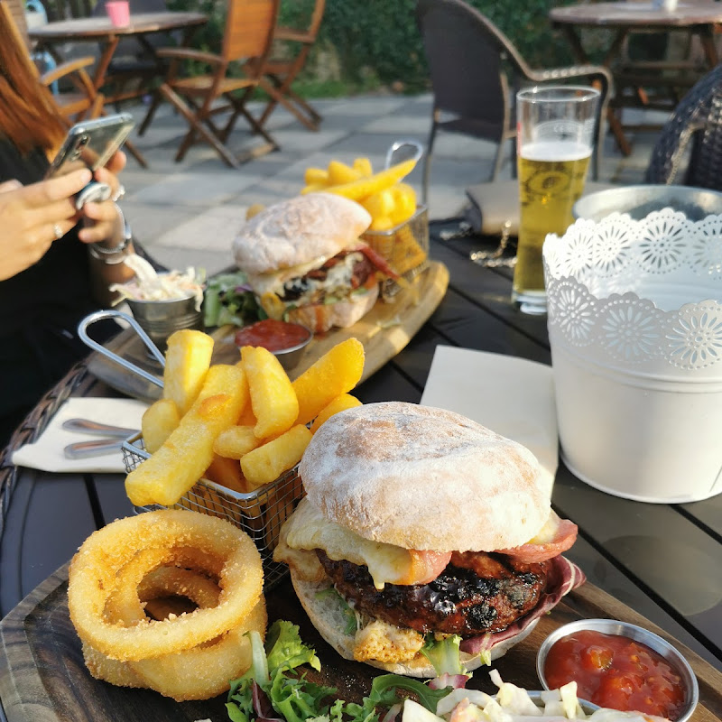 The Star Inn - Treoes