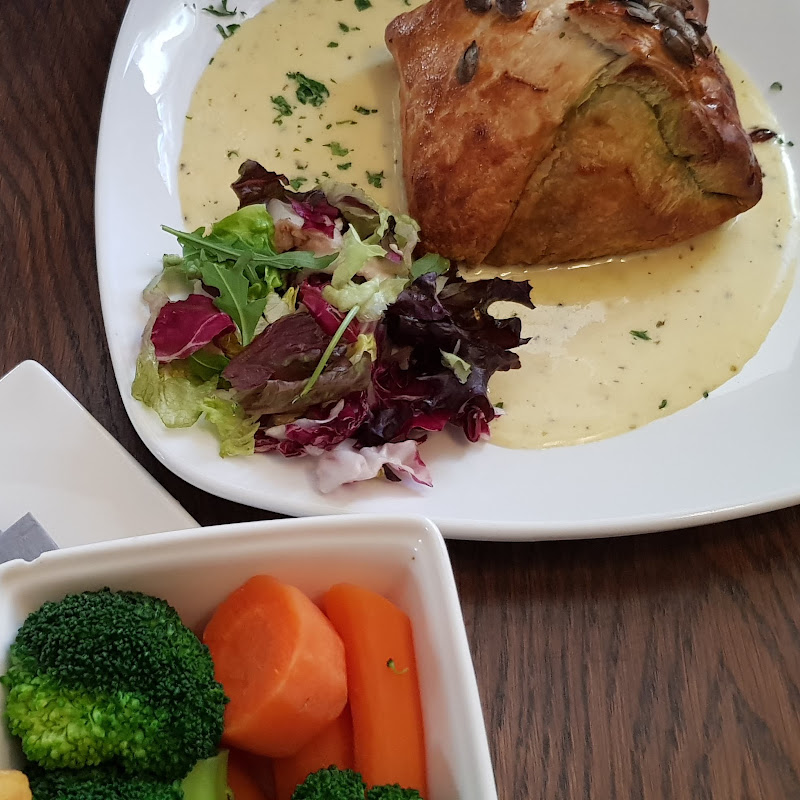The Walnut Tree, Thwaite