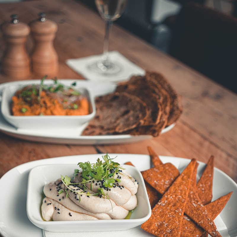 The Whitehall Restaurant & Bar photo 2