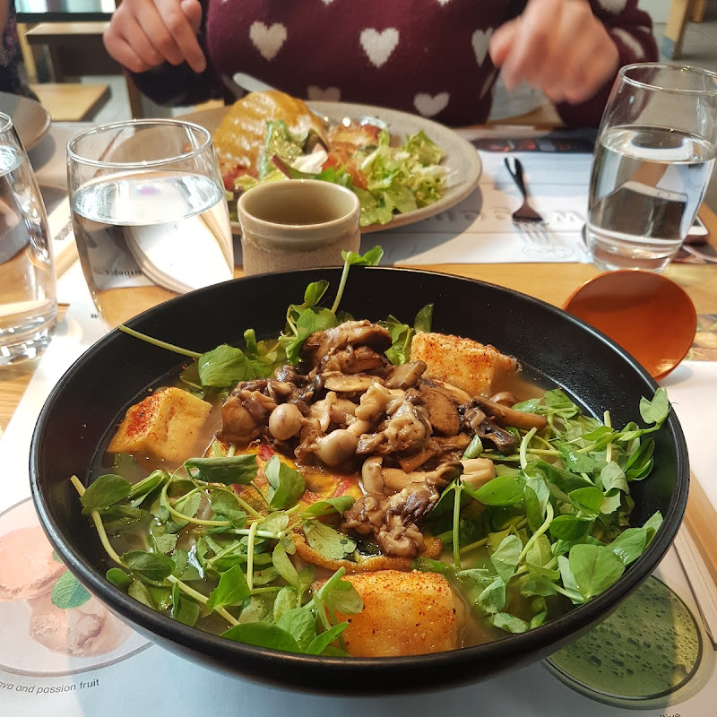 wagamama cardiff library