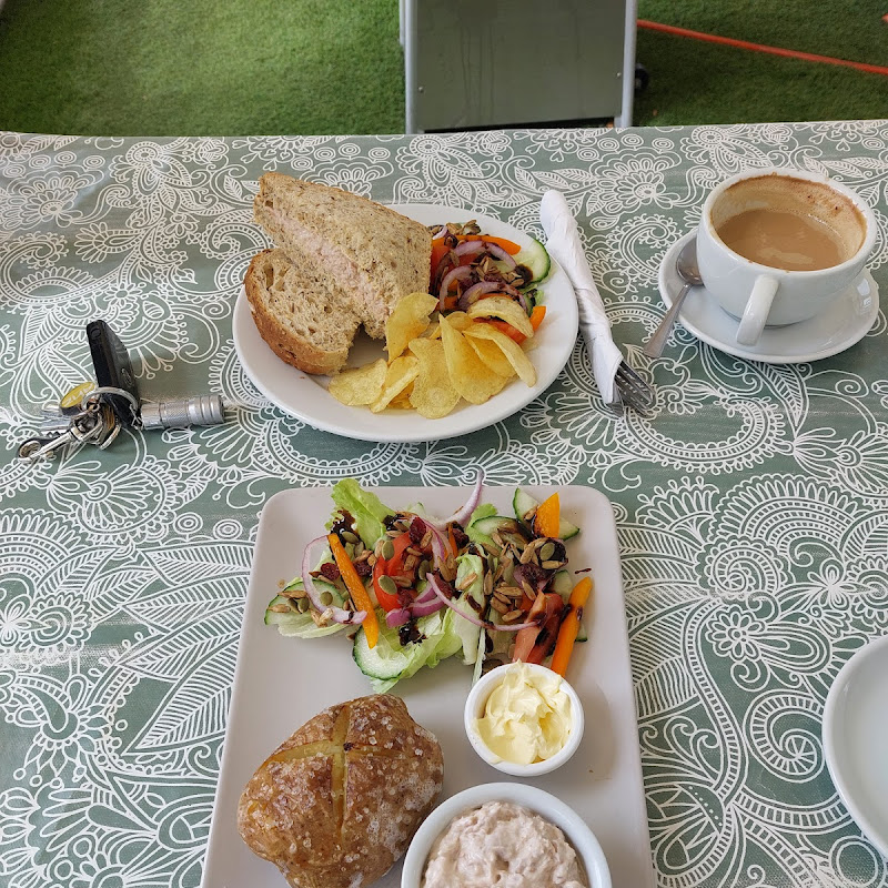 Walnut tree cafe photo 2