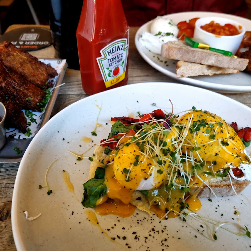 Waylandβs Yard Coffee & Brunch Cafe / Diner